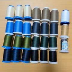 ロックミシン糸・ウーリーロックミシン糸　27個まとめ売りのサムネイル