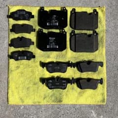 MINI  F56 Jcw ブレーキパッド　電動　手動パーキング両方　新車外しのサムネイル
