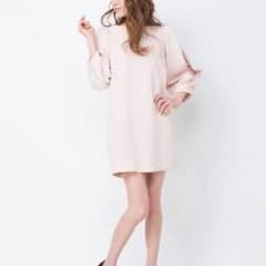 即完売！！石原さとみ、さえこ着用 ワンピースのサムネイル
