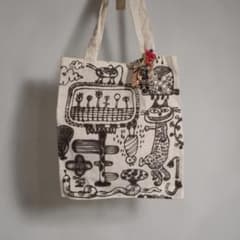 手描きイラスト トートバッグ花と動物　北欧　ハンドメイド　帆布　一点もののサムネイル