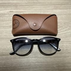 Ray-Ban サングラス ケース付きのサムネイル