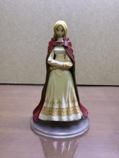 【希少】【美品】オヴェリア女王　フィギュア　ファイナルファンタジータクティクスのサムネイル