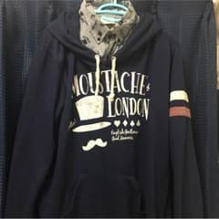 つけ襟付きパーカーのサムネイル