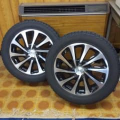 ロクサーニタ－ビン215/55/17スタットレス付き最終値引き。のサムネイル