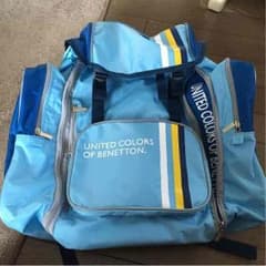 【BENETTON リュック】 修学旅行におすすめ！のサムネイル