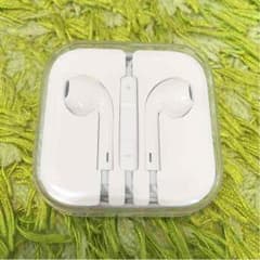 あきらぱぱ専用！未使用！iPhone イヤホン 正規品のサムネイル