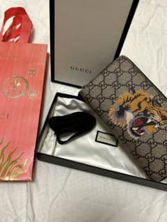 【希少】GUCCI ラウンドジップ 長財布 PVC GG タイガーのサムネイル