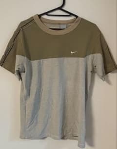 NIKE バイカラー Tシャツ カーキ グレーのサムネイル