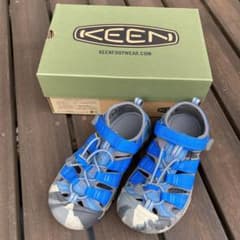 KEEN キッズ　アウトドアサンダル　ブルーのサムネイル
