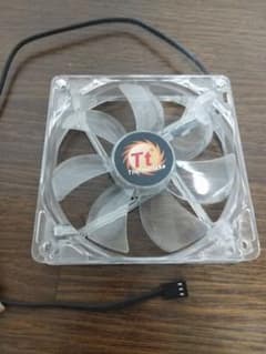 ThermalTake versa h27付属 120mmケースファン 2個のサムネイル