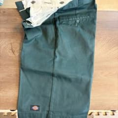Dickies 42283GH ハーフパンツ W30 ダークグリーンのサムネイル