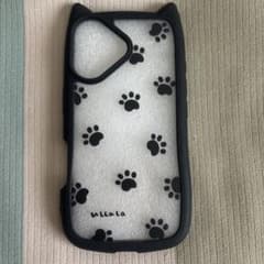 iPhone16用ケース 猫耳 肉球柄 ブラックのサムネイル