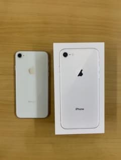 iPhone8 docomo 64GBのサムネイル