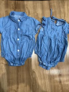 ロンパース  デニム　双子のサムネイル