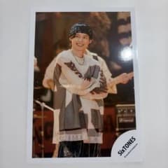 SixTONES 松村北斗 公式写真のサムネイル