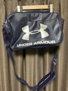 UNDER ARMOR エナメルバッグのサムネイル