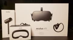 Oculus Rift cv1 追加センサー 純正新品フェイスパッド付きのサムネイル
