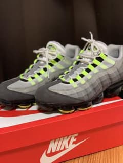 NIKE AIR VAPOR MAX 95 ヴェイパーマックス 95のサムネイル