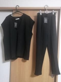 ベスト+パンツのセットアップのサムネイル