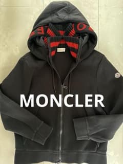 MONCLER フード付きパーカー 黒のサムネイル