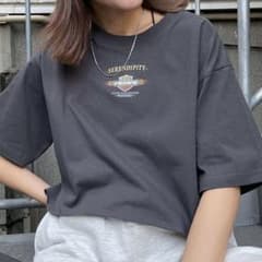 グラフィックデザインTシャツのサムネイル