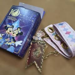 上海ディズニー 10周年 フラッグ マグネットチェーン - メルカリ