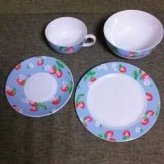 【きのぴこ様専用】キャスキッドソン  食器セット☆のサムネイル
