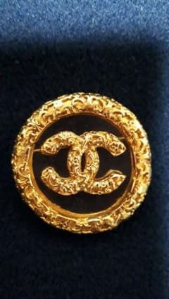 CHANEL  シャネル　ココマーク　スケルトンブローチのサムネイル