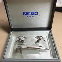 ネクタイピン、カフスボタンのサムネイル