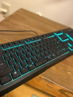 Razer ORNATA レーザーゲーミングキーボードのサムネイル