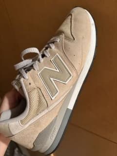 New Balance 996 ベージュ スニーカーのサムネイル