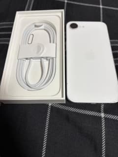 iPhone 16e 128GB ホワイトのサムネイル