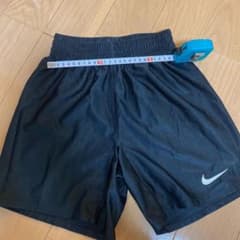 NIKE ナイキ ハーフパンツ130〜140cmのサムネイル