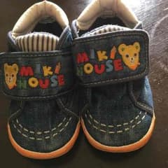 ベビー靴のサムネイル