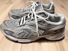 New Balance 725 グレー スニーカー　ニューバランスのサムネイル