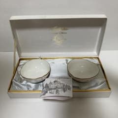 Noritake ボーンチャイナ　カップアンドソーサーのサムネイル