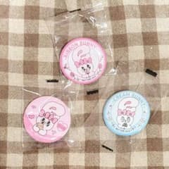 くら寿司 エスターバニー びっくらポン 缶バッジのサムネイル