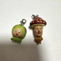 こびとづかん スモモノウチ ベニキノココビト めじるしチャームのサムネイル