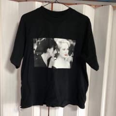 ユニクロ tシャツのサムネイル