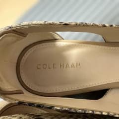 美品❤︎ COLE HAAN パイソン柄 本革 軽量 高反発 23.5cm相当のサムネイル