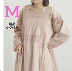 サマンサモスモス　ワンピース　ピンク ローズ刺繍スクエアネック　春ワンピ