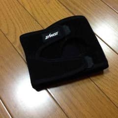膝サポーターのサムネイル