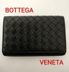 美品BOTTEGA VENETAボッテガヴェネタブラックレザー編み込み名刺入れ