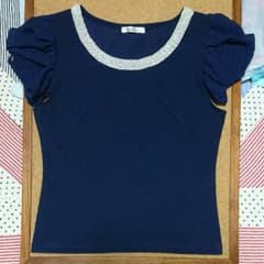 ビジュー付きカットソーのサムネイル
