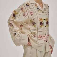 【新品未使用】Embroidery Patchwork Shirtsのサムネイル