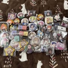 Vtuber アクスタ 缶バッジ ラバスト等 色々詰め合わせ - メルカリ