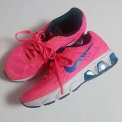 NIKE　シューズのサムネイル