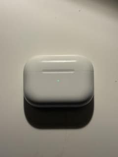AirPods pro 第一世代　ケース　本体のみのサムネイル