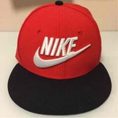 NIKE スナップバックのサムネイル