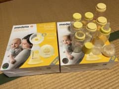 メデラ電動搾乳機2個セット　哺乳瓶8本セットのサムネイル